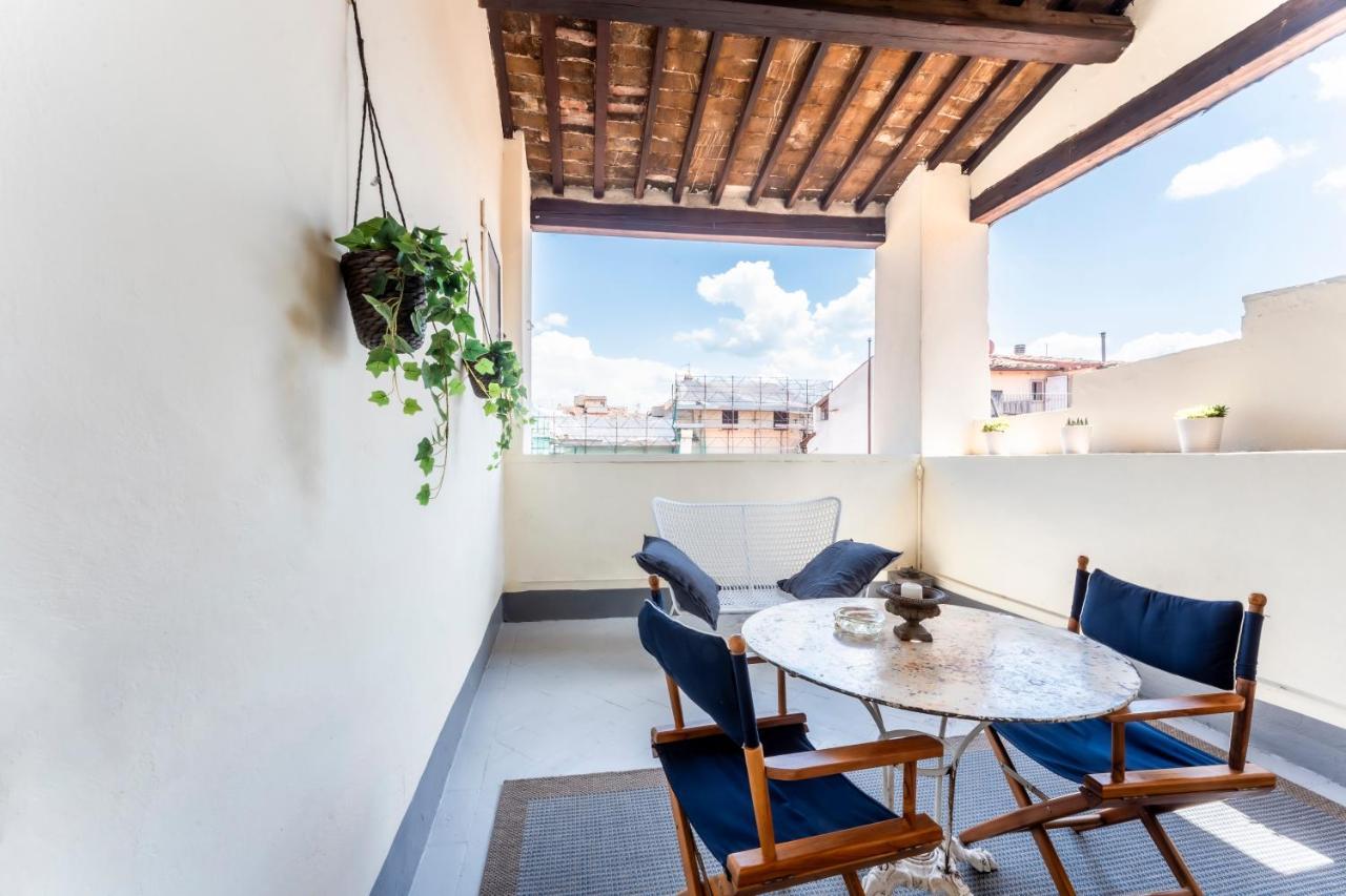 La Loggia Loves * Firenze